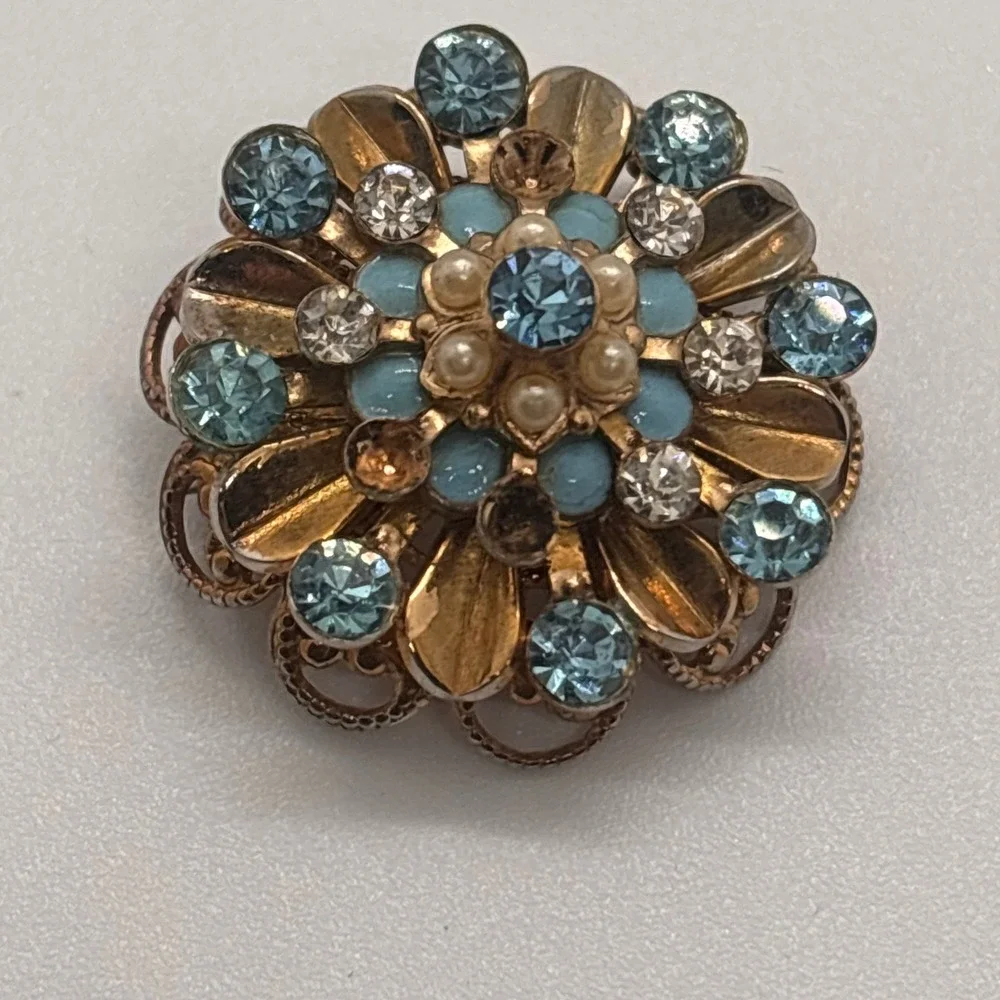 Vintage Gold Tone Blue Rhinestone Floral Brooch Statement Flower Pin